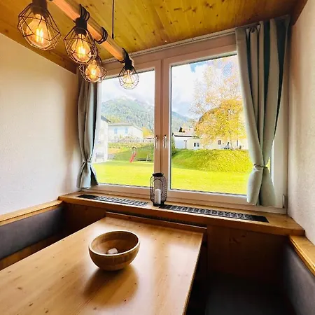 Wellness-apartment Seefeld And Chill Im Zentrum Mit Pool, Sauna Und Netflix For Free Appartement *
