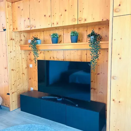 Wellness-apartment Seefeld And Chill Im Zentrum Mit Pool, Sauna Und Netflix For Free Appartement