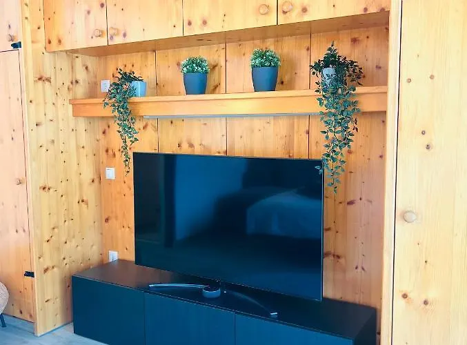 Wellness-apartment Seefeld And Chill Im Zentrum Mit Pool, Sauna Und Netflix For Free Appartamento